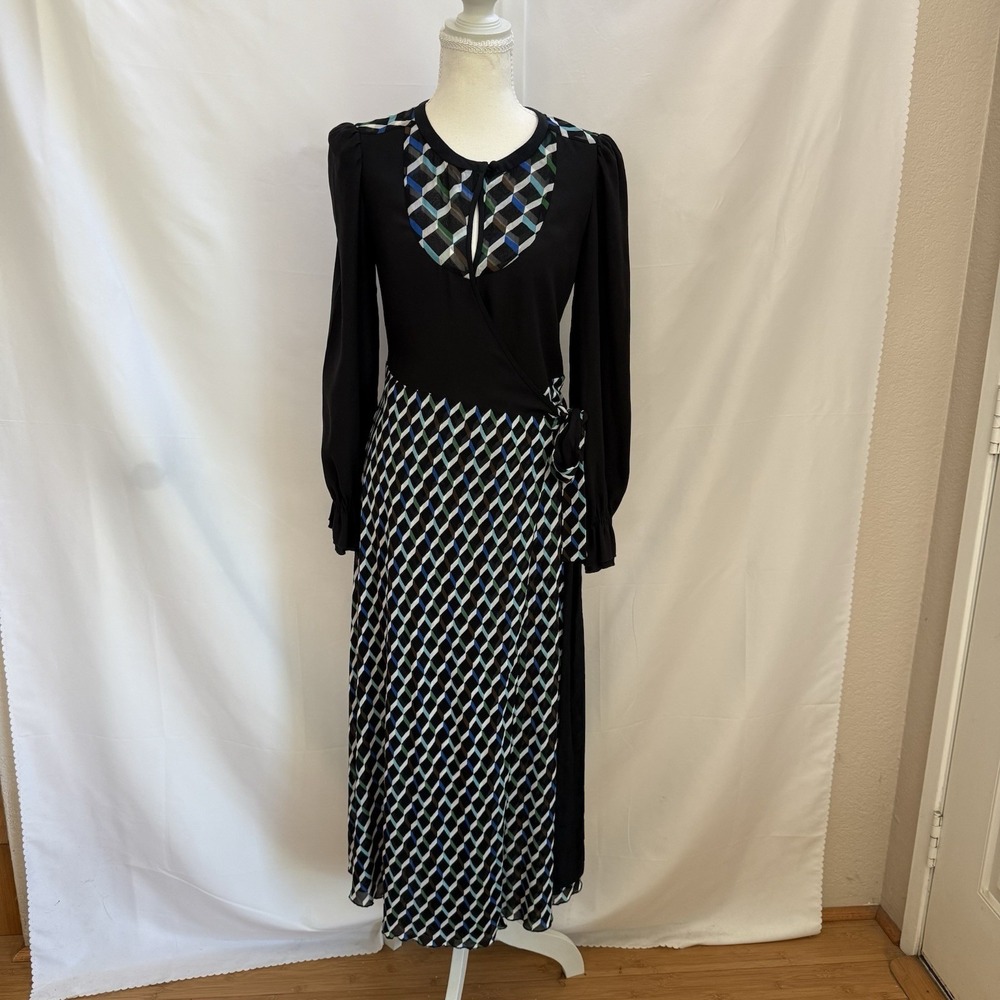 Diane von Furstenberg Size S Black Green Geometric Wrap Dress Quiet Luxury
